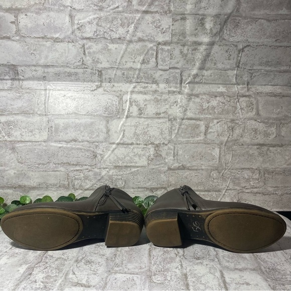 RAMPAGE Ankle Boot Booties Gray Leather Zip Up‎ Women’s 6M - Picture 6 of 10